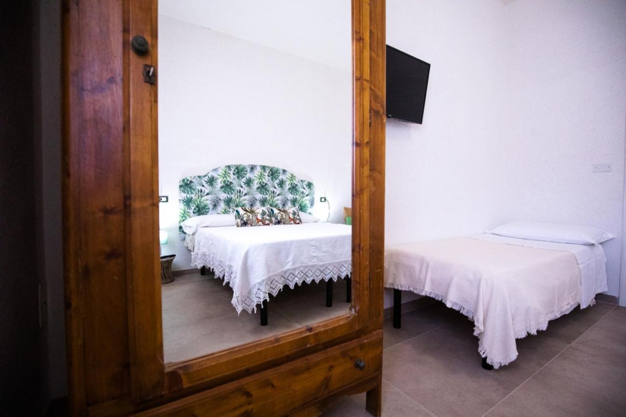 La Casa Di Zia Dedera Apartment Torre Santa Sabina Room photo